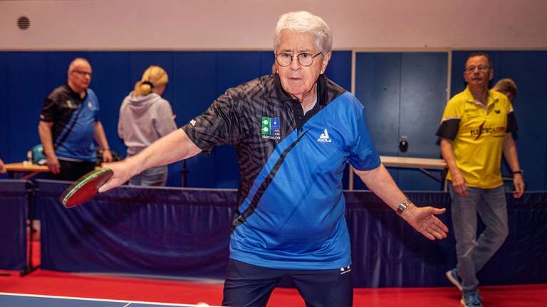 Gesundheit – Mit Ping Pong gegen Parkinson: Auch Frank Elstner ist dabei